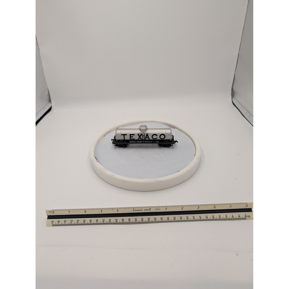 Texaco HO Scale Tank Car Silver Black Petroleum Model‎ Train Rolling Stock